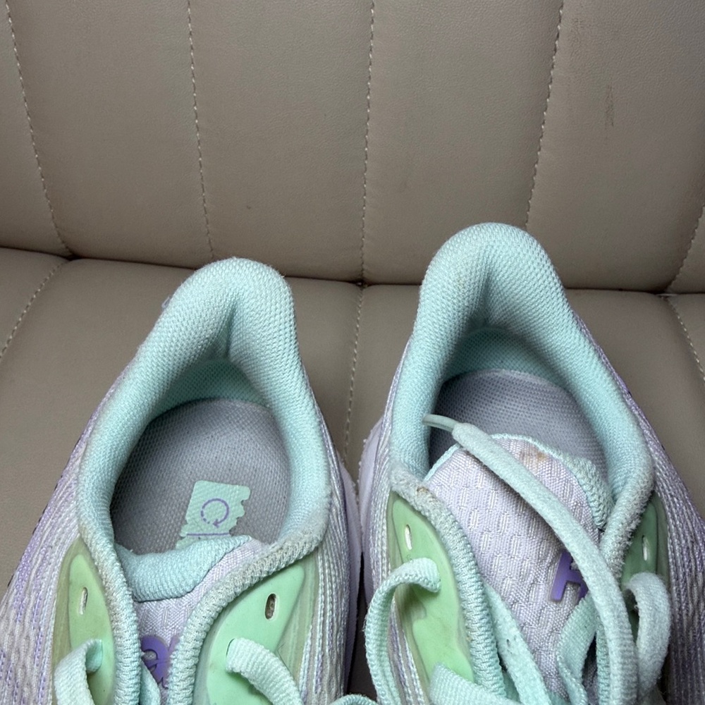 HOKA Clifton 9 Sneakers Size 5MD White / Mint / Lavender - Picture 12 of 12